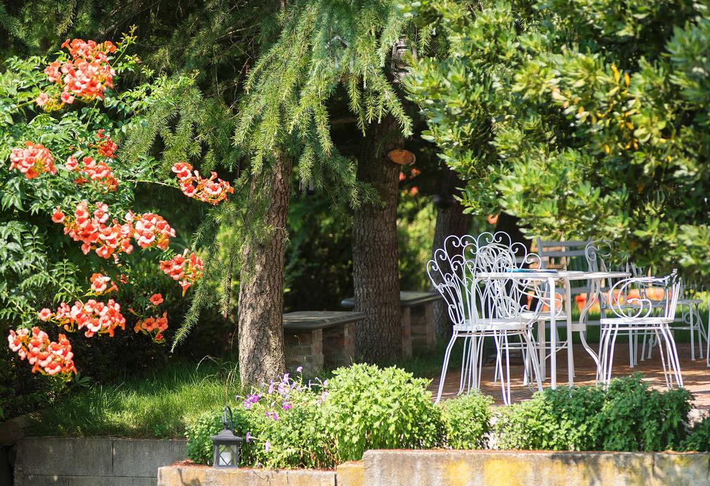 Agriturismo Albarossa Nizza Monferrato Kültér fotó